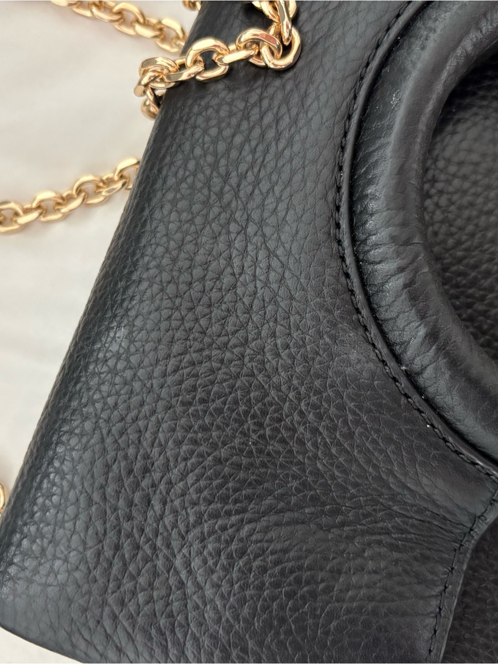 Michael Kors Black Leather Fold Over Clutch with Gold Ring and Crossbody Chain - Picture 3 of 4
